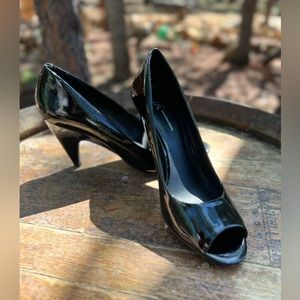 INC Gabriella Black Patent Leather peep toe 3" heels size 9.5 M